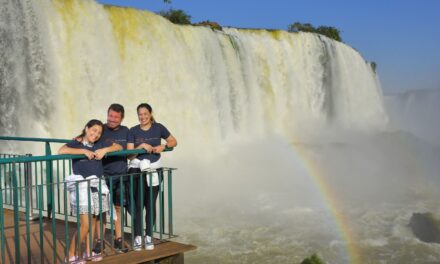 Parque Nacional do Iguaçu celebra visitante de número 1 milhão em 2024