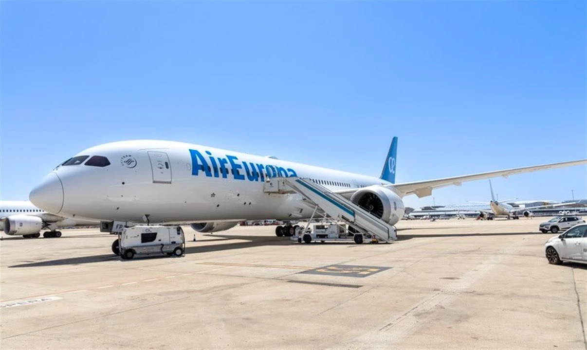 default (2) Air Europa