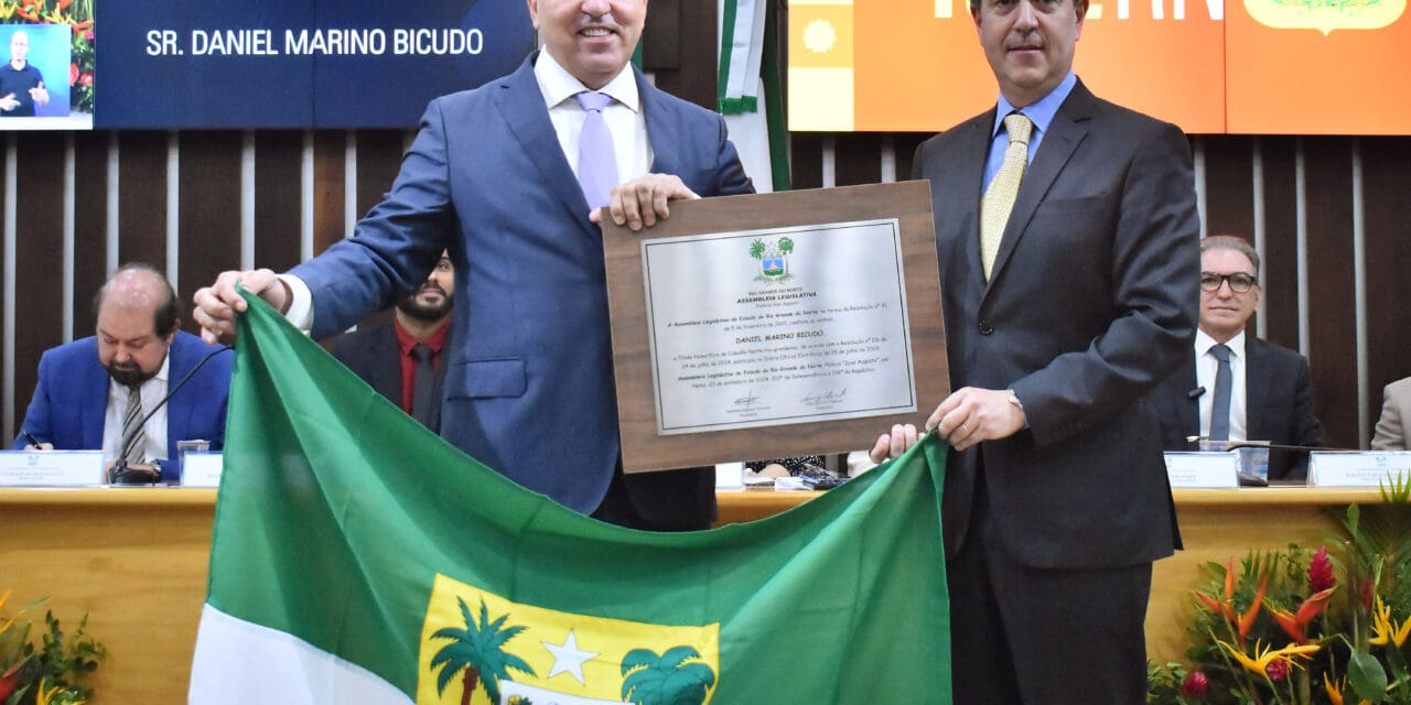 Daniel Bicudo, diretor da Azul, recebe título de Cidadão Norte-rio-grandense