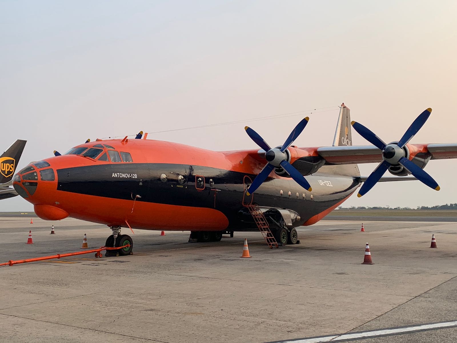 Viracopos Recebe Antonov An 12 Para Transporte Mecânico