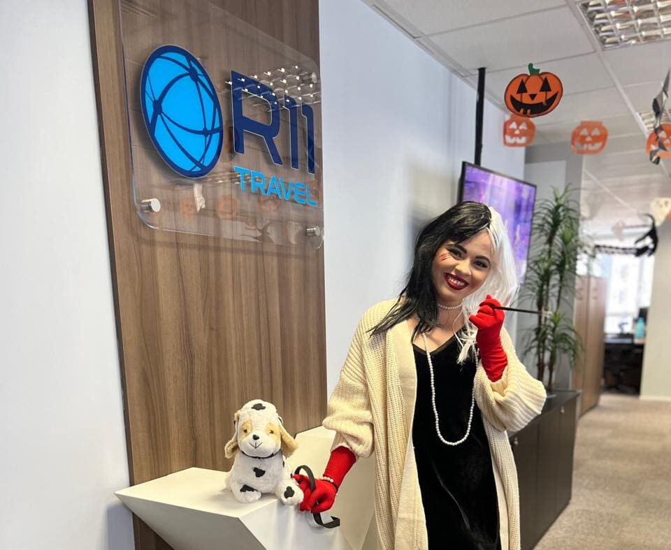 2 (1) R11 travel halloween