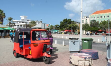 Curaçao além das praias: Ilha oferece Tuktuks e visita a fábrica de licor