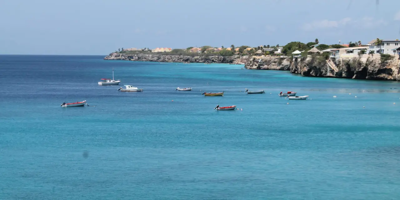 Veja quatro praias imperdíveis para conhecer em Curaçao