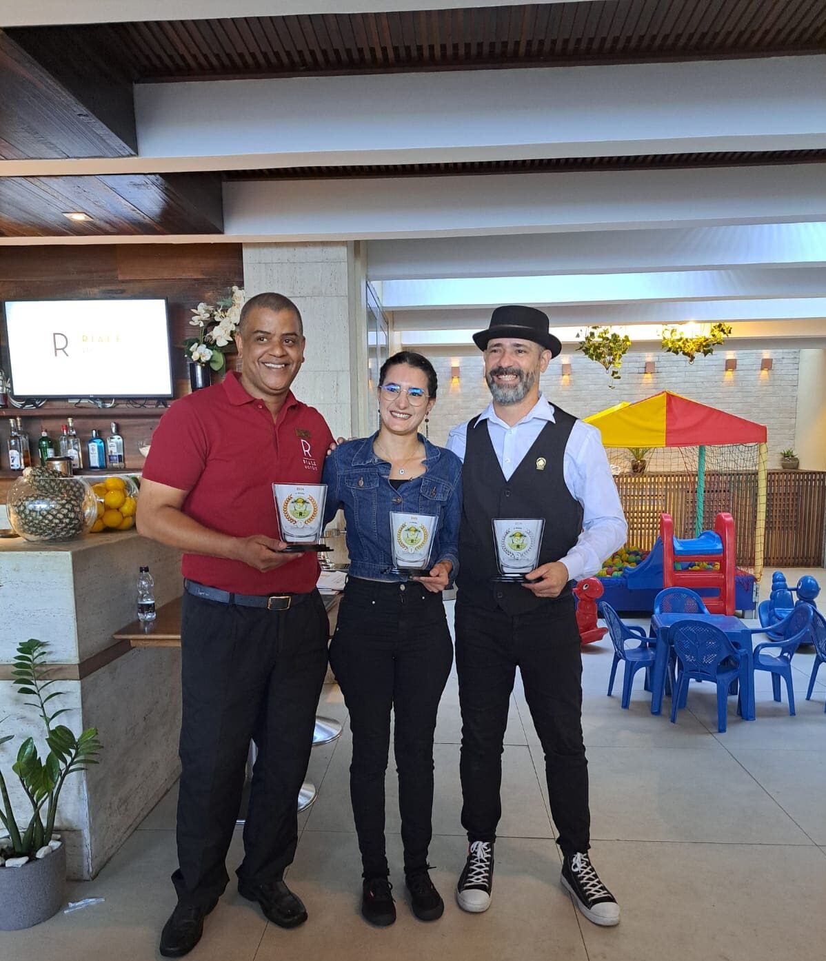 RIBEIRO- DUTRA E MELO