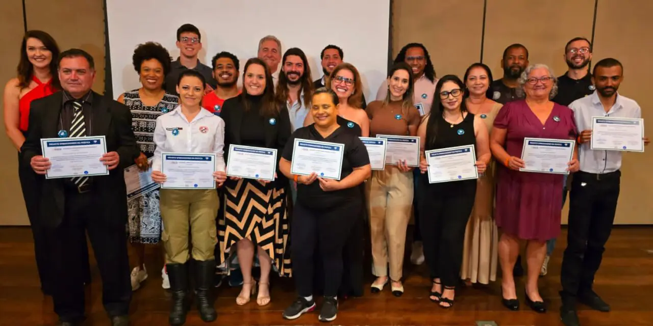 Guarujá entrega certificados aos Embaixadores do Turismo Responsável