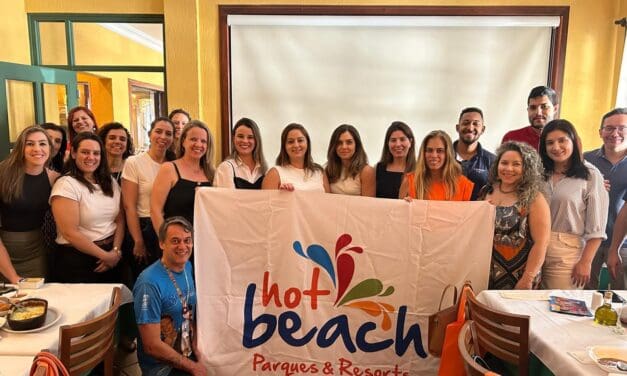 BestBuy promove almoço para destacar Hot Beach Parques & Resorts