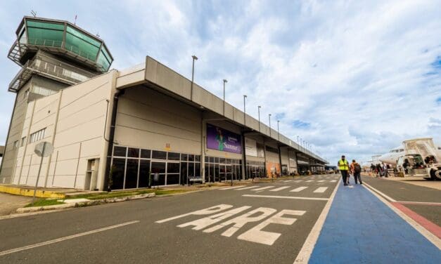 Aeroporto de Navegantes oferece massagens gratuitas aos passageiros