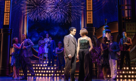 Broadway celebra festas em Nova York com espetáculos; confira