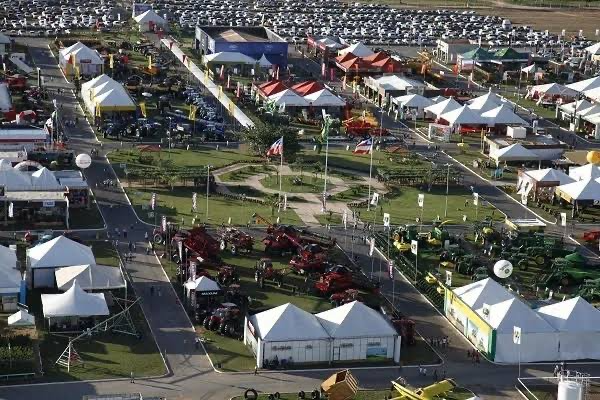 Salão Internacional do Turismo movimenta a Fenagro 2024 em Salvador