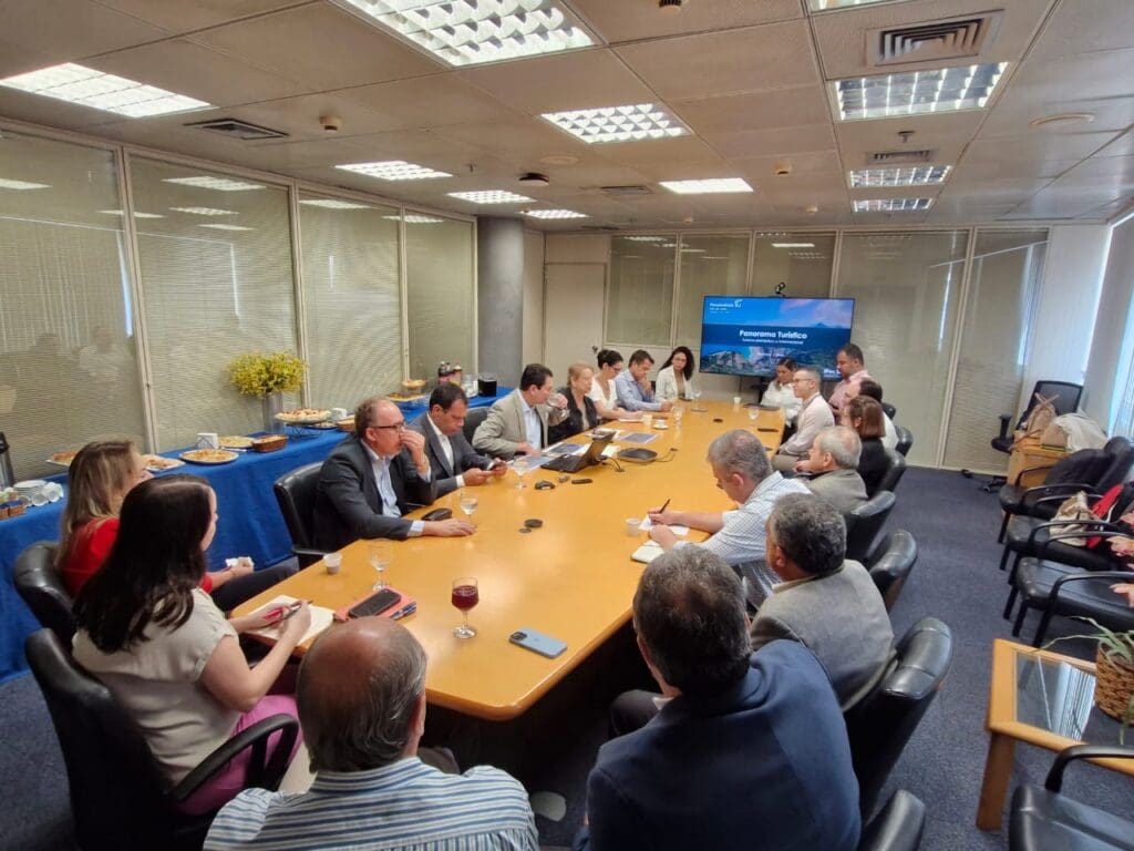 Reunião de apresentação da pesquisa realizada pela Fecomércio (Foto: Divulgação)