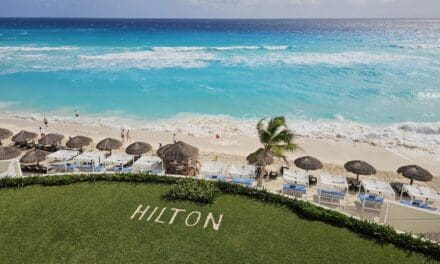 Conforto e pé na areia: veja como são os hotéis Hilton em Cancun