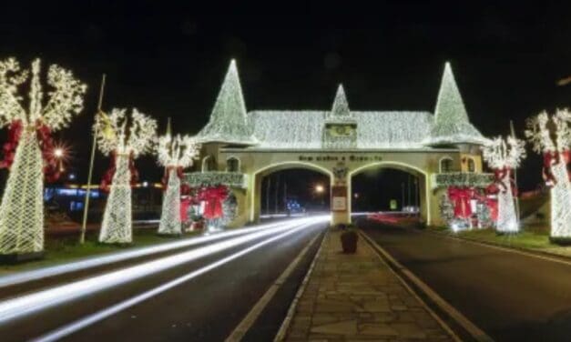 Após suspensão por luto, Natal luz Gramado retoma programação nesta segunda (23)