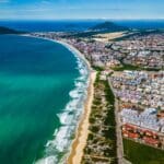 Floripa e Rio estão entre os destinos mais buscados para o verão