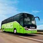 41% viajam de ônibus para ver familiares e 78% escolhem praias