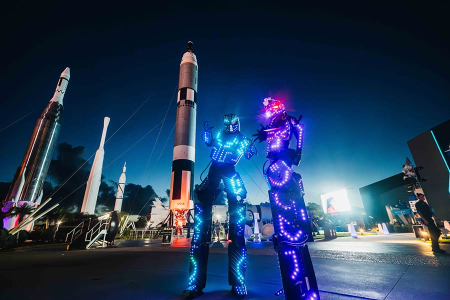 Kennedy Space Center promove noite intergaláctica; confira detalhes