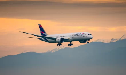 Latam e Aerolíneas Argentinas expandem conexões com acordo de codeshare