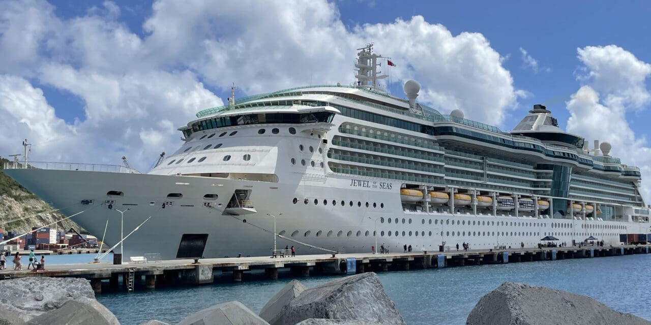 Royal Caribbean confirma cruzeiros pelo Caribe sem visto em 2026-27