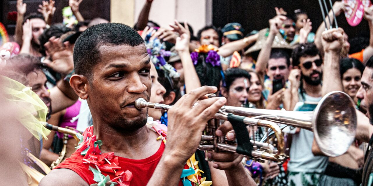 CNC projeta R$ 12 bilhões para o Turismo no Carnaval 2025