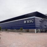 MSC recebe primeiros passageiros em novo terminal de Barcelona