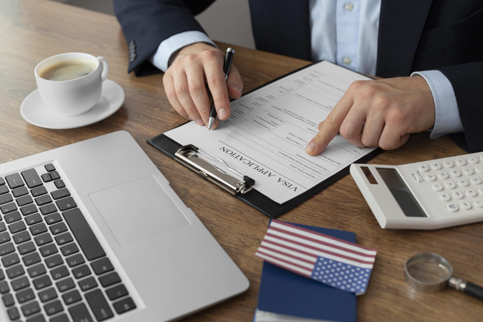 EUA Anunciam Taxa Extra de US$ 250 para Solicitação de Visto Americano em 2025