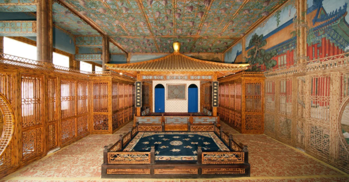 Jardim Qianlong da Cidade Proibida reabre em Pequim após quase um século fechado ao público Jardim Qianlong da Cidade Proibida reabre em Pequim após quase um século fechado ao público