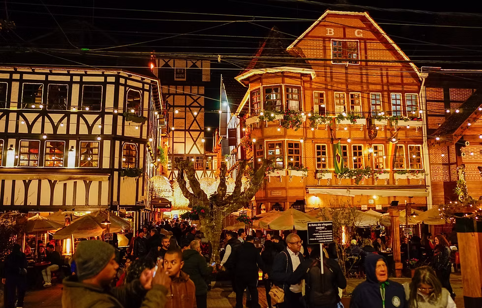 5fb393_ee8fda4cb4fb4d2a91c6f14129464207~mv2 (1) Boulevard Genèvere