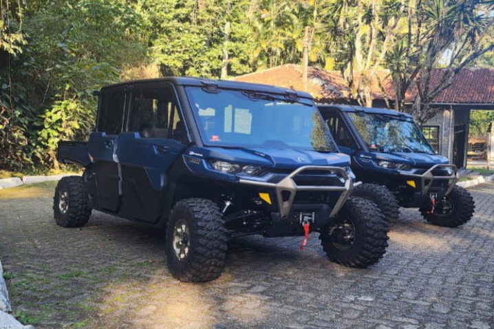 Parquetur atualiza frota de UTVs com modelos climatizados em parques de São Paulo e Minas Gerais