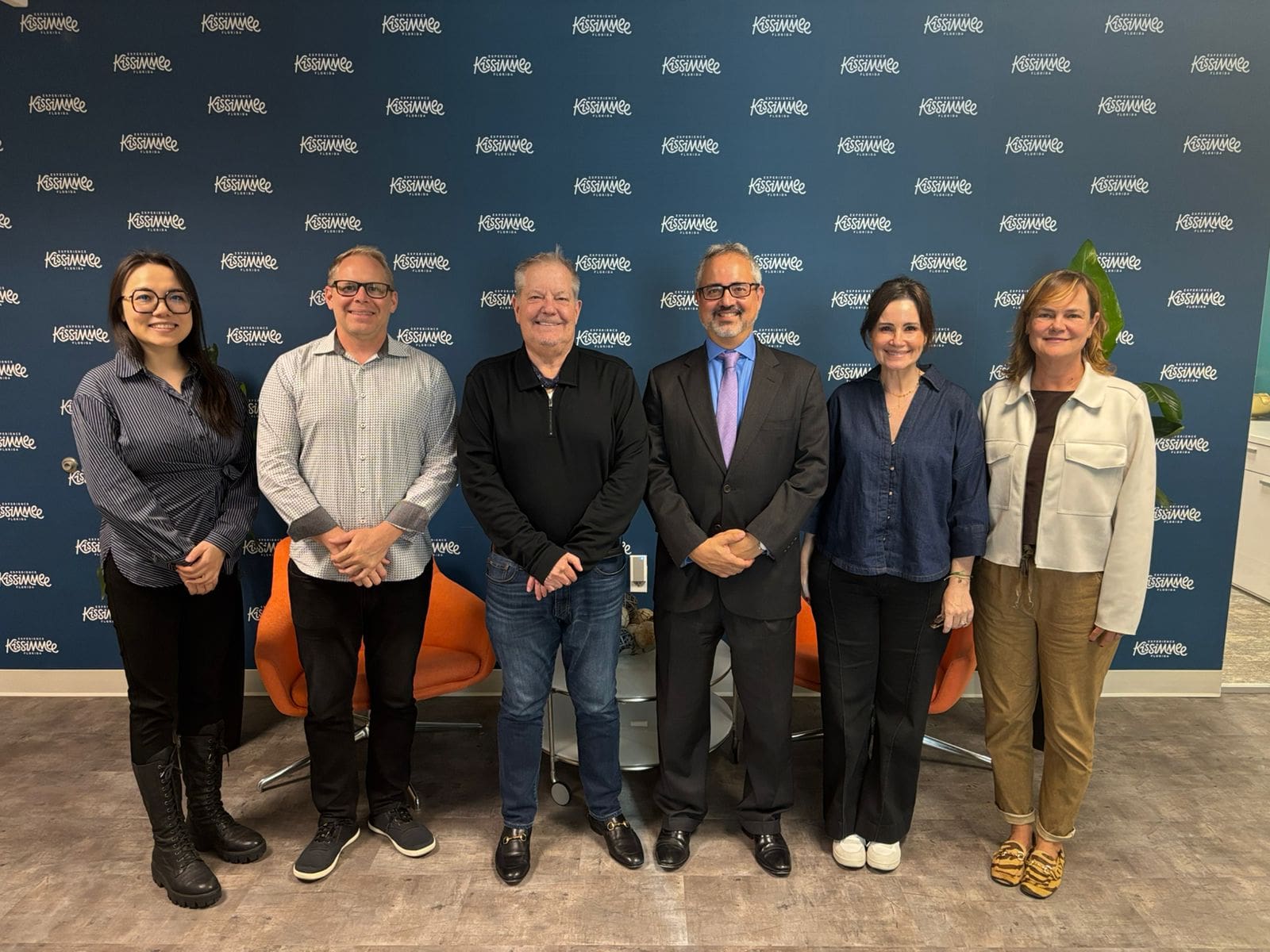 Cônsul do Brasil se reúne com equipe do Experience Kissimmee para discutir turismo e parcerias