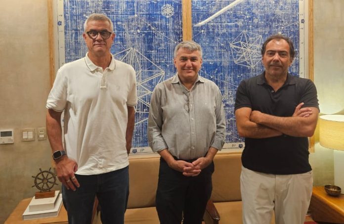 Leonardo Mignani, Marcello Patelli e Tomas Perez, todos da New Age. Crédito: Divulgação/New Age Leonardo Mignani, Marcello Patelli e Tomas Perez, todos da New Age. Crédito: Divulgação/New Age