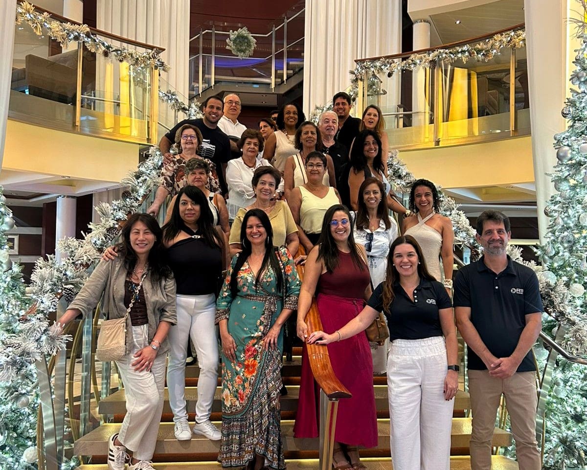 R11 Travel apresenta novas rotas para o Celebrity Equinox após visita técnica em Salvador