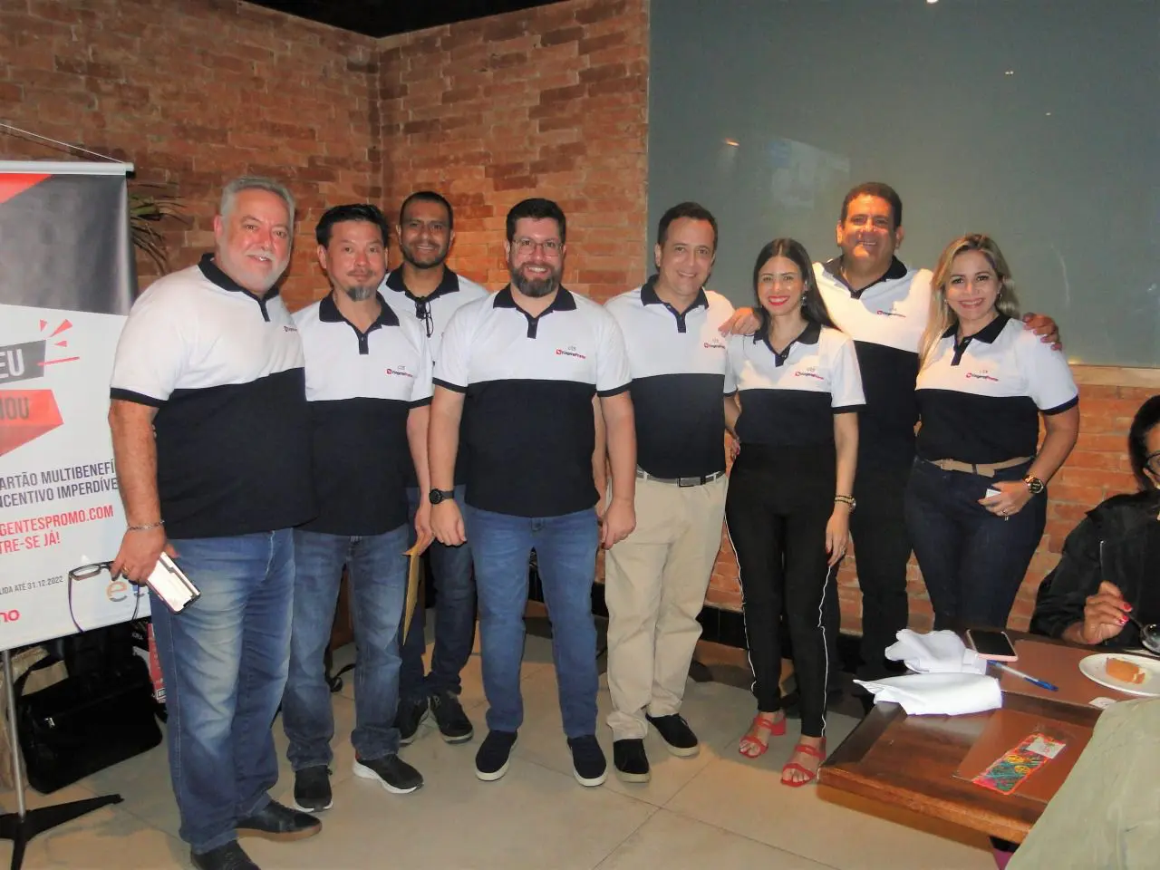 equipe-viagenspromo-e-ets-no-jantar-de-apresentacao-do-novo-fretamento-para-maceio-em-bsb