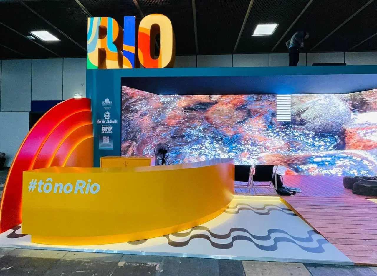 estande-do-rio-de-janeiro-em-montagem-na-itb-berlin-credito-ascom-setur-rj