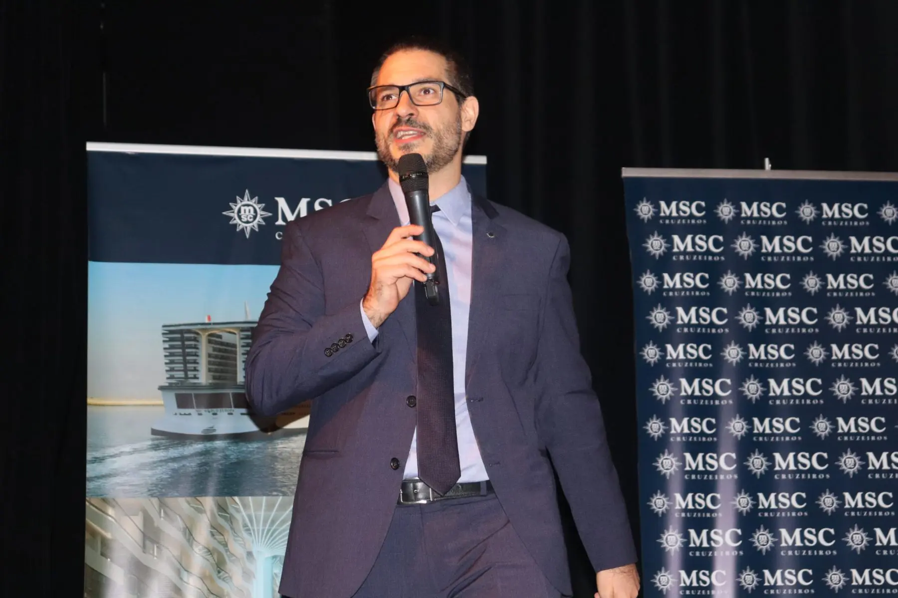 ignacio-palacios-diretor-comercial-da-msc-cruzeiros-scaled