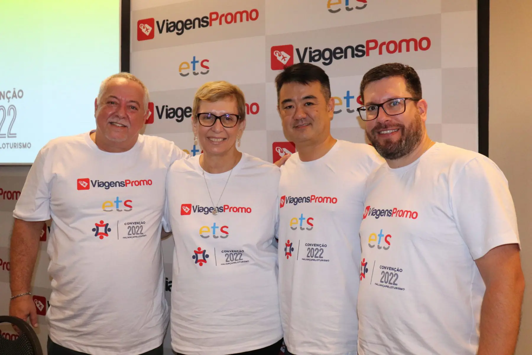 michael-barkoczy-barbara-picolo-ets-renato-kido-e-renato-alves-viagenspromo-scaled