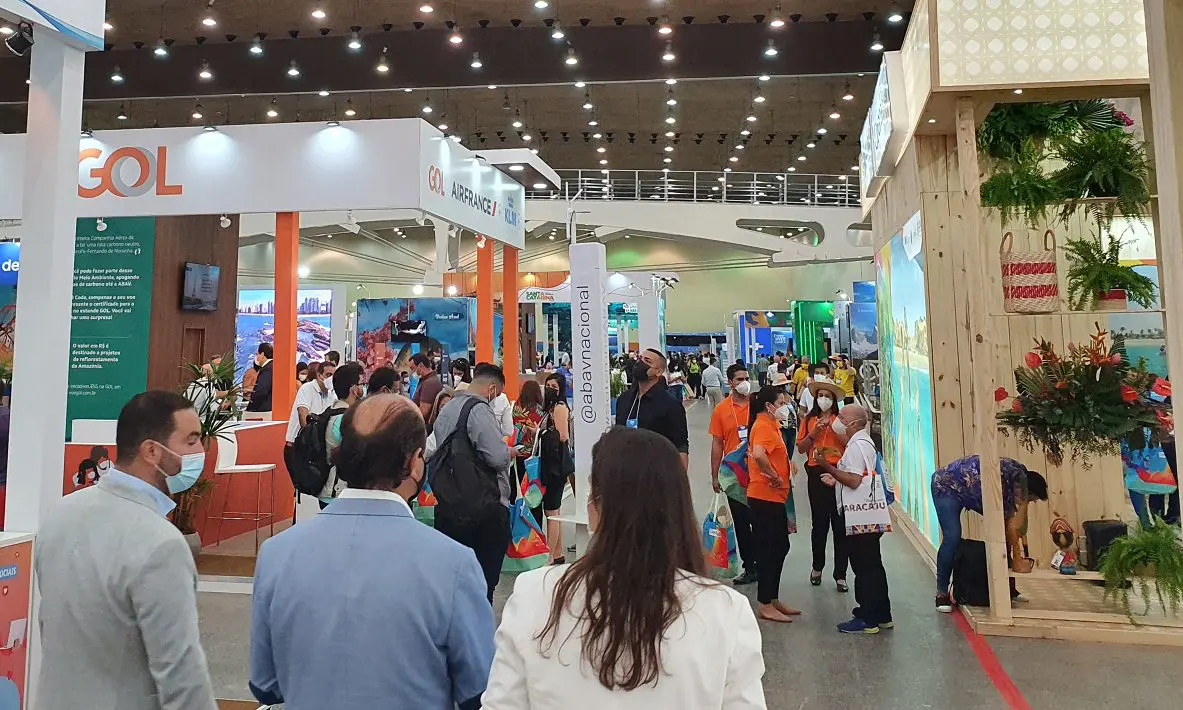 movimentacao-dos-corredores-da-abav-expo-de-fortaleza abav expo