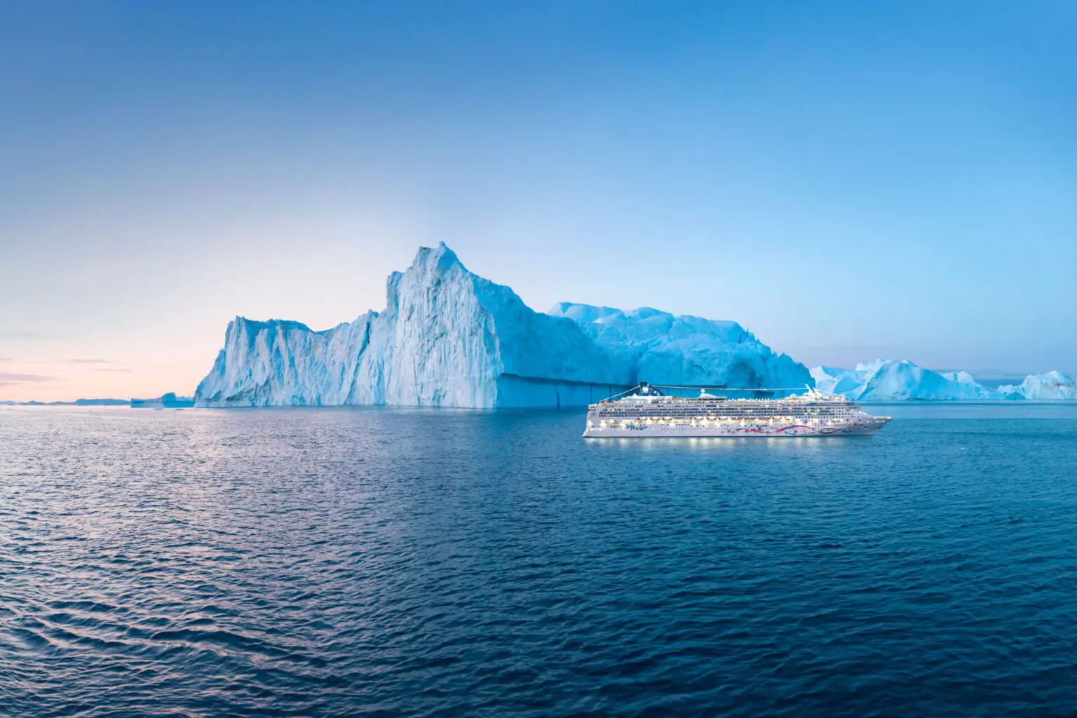 norwegianstar-antarctica-aerial-composite-scaled