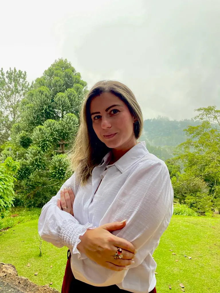 paula-sales-gerente-de-vendas-senior-six-senses-botanique