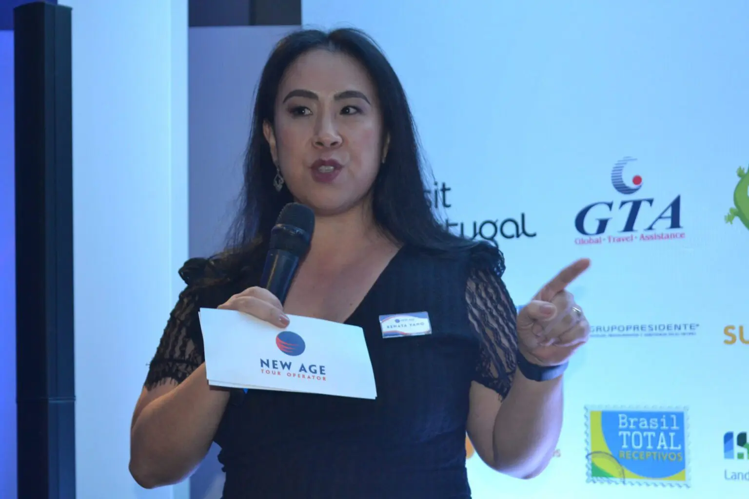 renata-yang-diretora-da-new-age-scaled