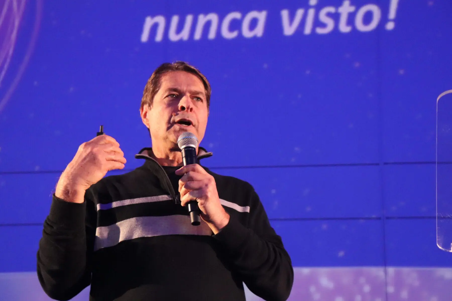 Alain Baldacci, presidente do Wet'n Wild, explica criação do novo produto, as Férias Iluminadas Alain Baldacci, presidente do Wet'n Wild, explica criação do novo produto, as Férias Iluminadas