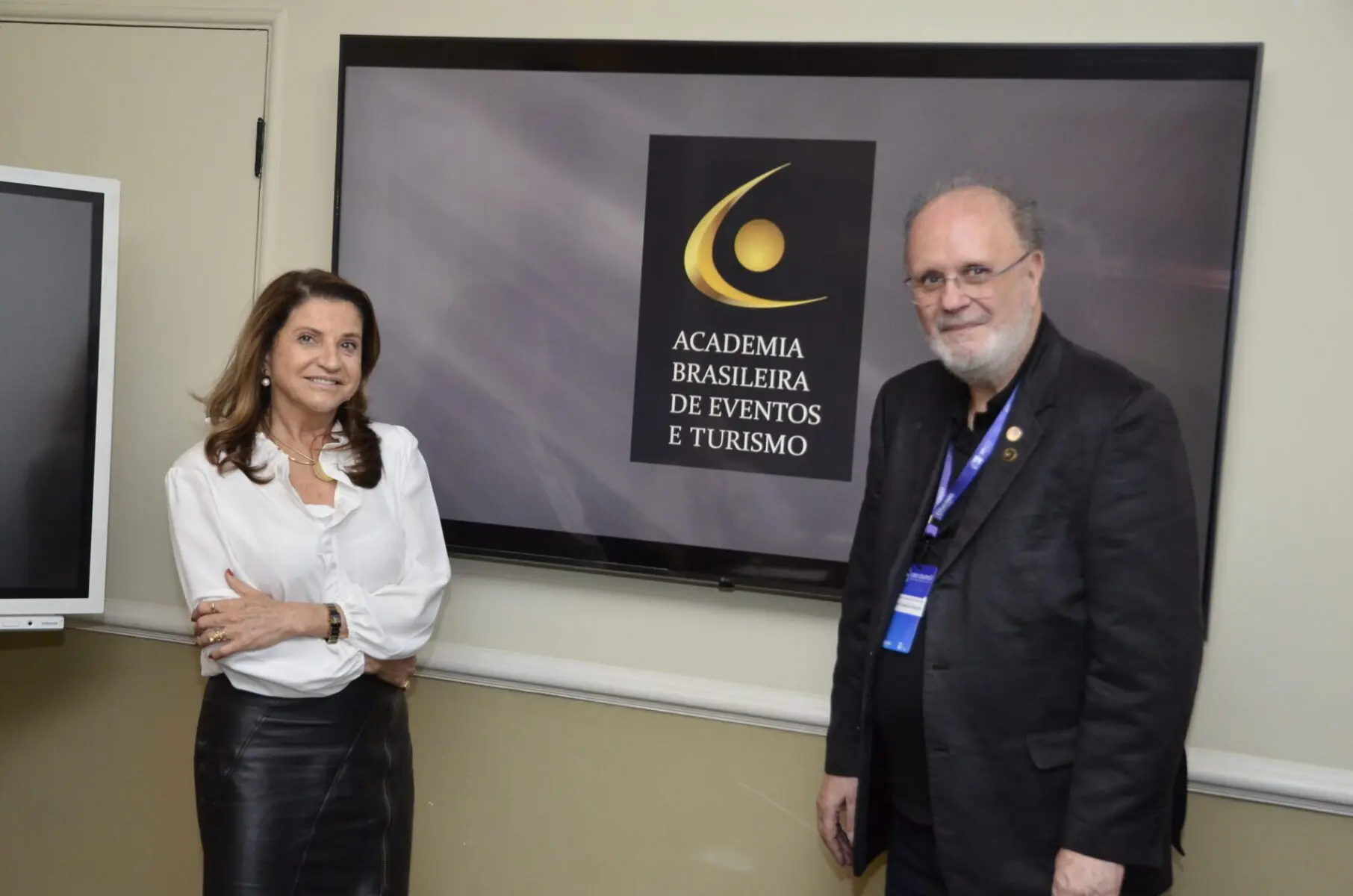 Marta Rossi e Sergio Junqueira presidente da Academia Brasileira de Eventos e Turismo. Foto: Divulgação