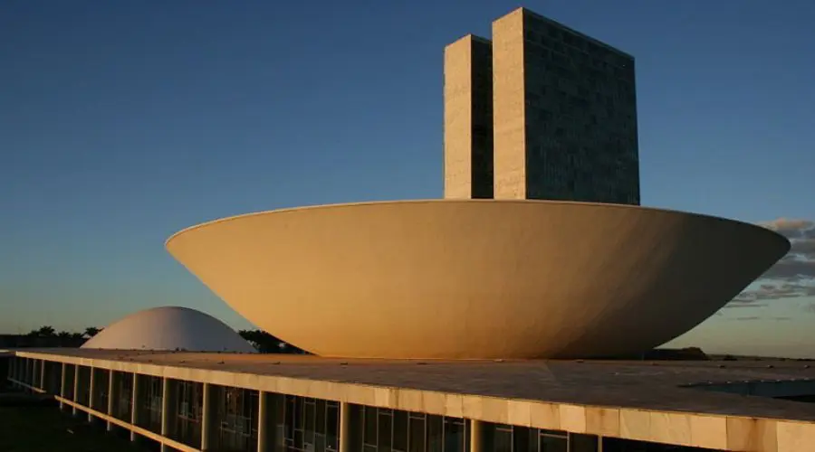 Marcelo Freixo se reúne com líderes de bancadas da Câmara de Deputados para solicitar que o setor de Turismo e Eventos seja incluído na lista dos segmentos da economia que terão a carga tributária reduzida. Foto: Pixabay