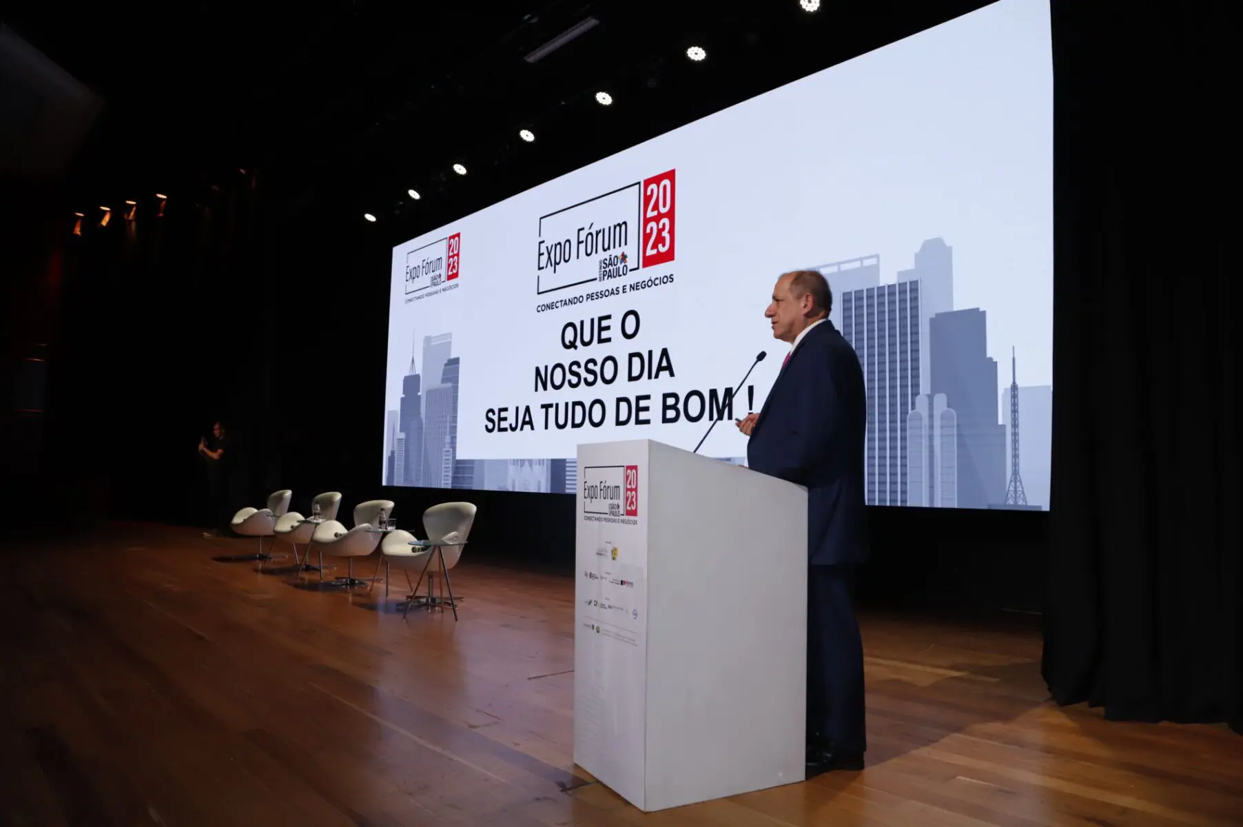 Volta í  normalidade Volta à normalidade