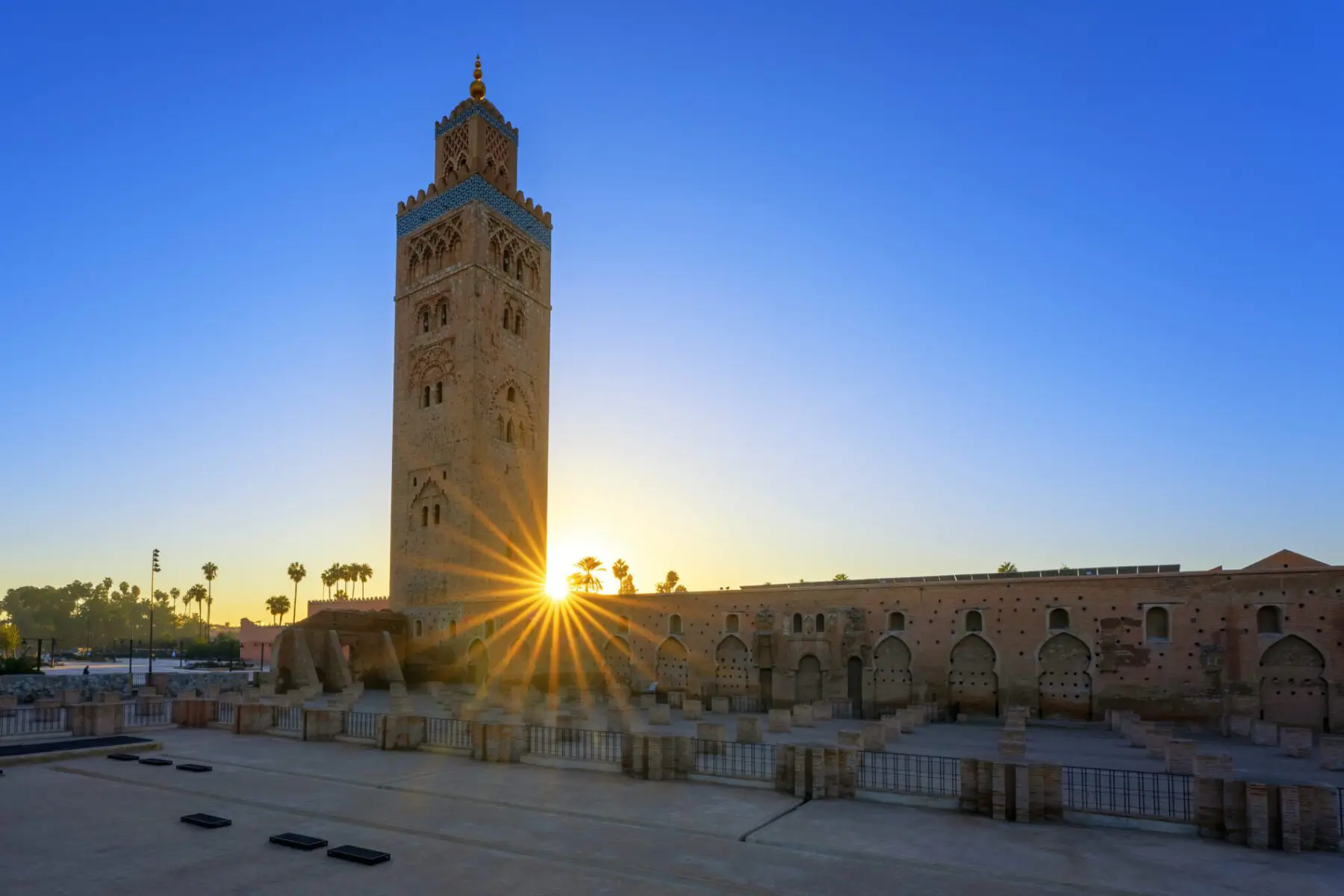 Mesquita Koutoubia, em Marrakech. Foto: Freepik/vwalakte