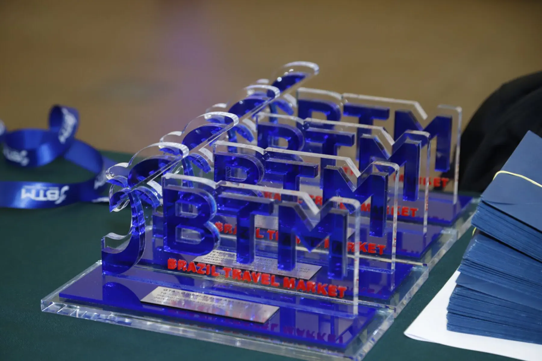 Condecoraçíµes dadas aos principais parceiros da BTM Condecorações dadas aos principais parceiros da BTM