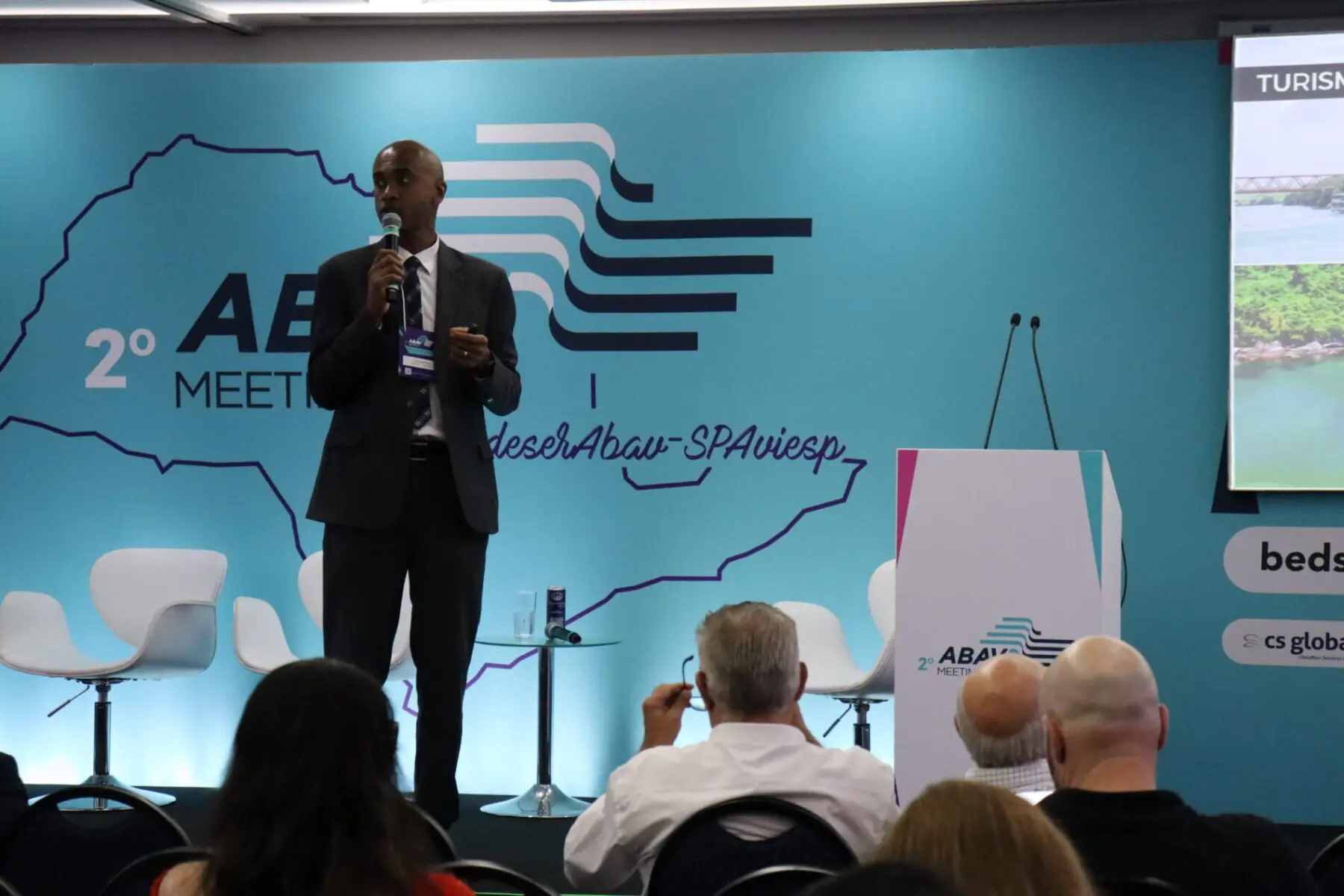 Luis Sobrinho, da Secretaria de Turismo de São Paulo, apresentou, durante o Abav MeetingSP, os diferentes produtos disponíveis no estado Luis Sobrinho, da Secretaria de Turismo de São Paulo, apresentou, durante o Abav MeetingSP, os diferentes produtos disponíveis no estado