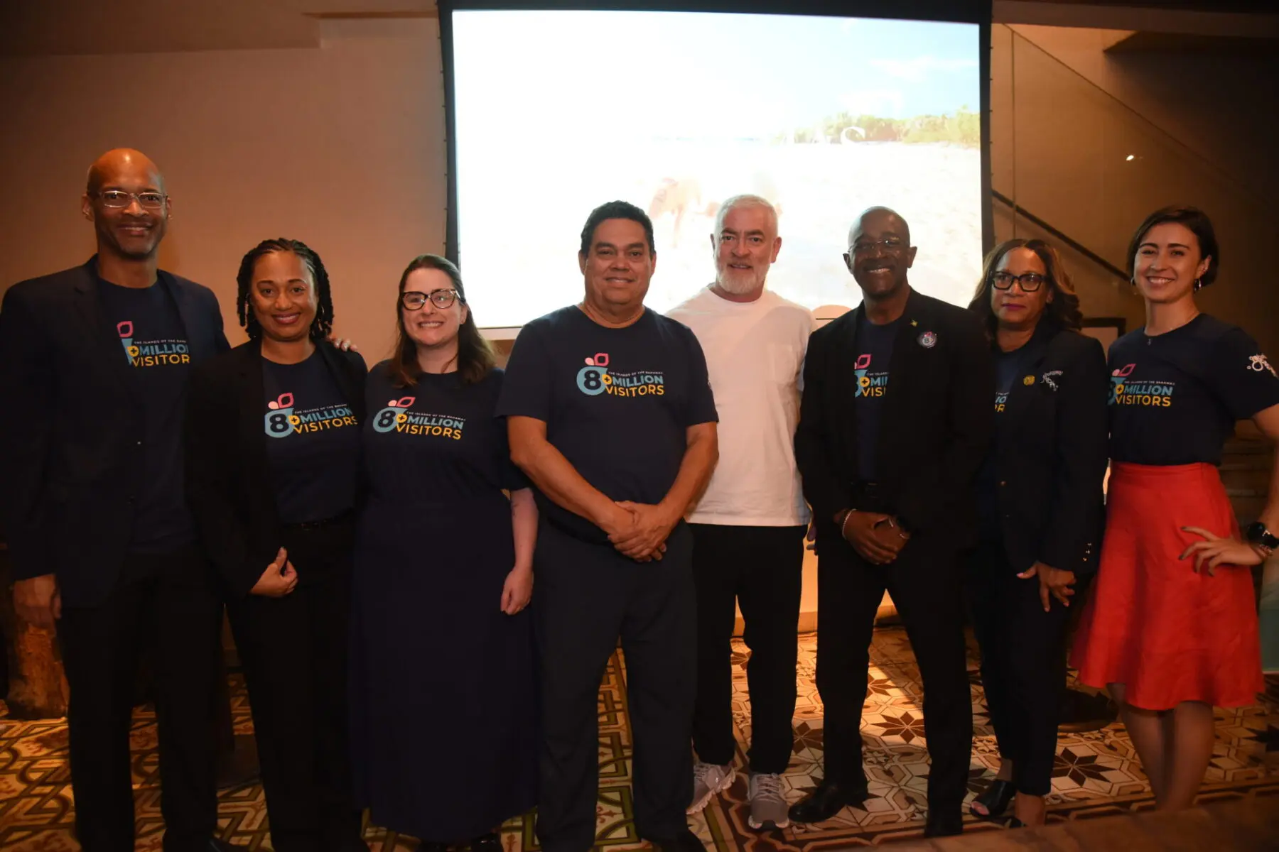 Comitiva das Bahamas com o chef e restaurateur, Alex Atala no restaurante Dalva e Dito, em São Paulo (SP). Foto: Emerson Souza Comitiva das Bahamas com o chef e restaurateur, Alex Atala no restaurante Dalva e Dito, em São Paulo (SP). Foto: Emerson Souza