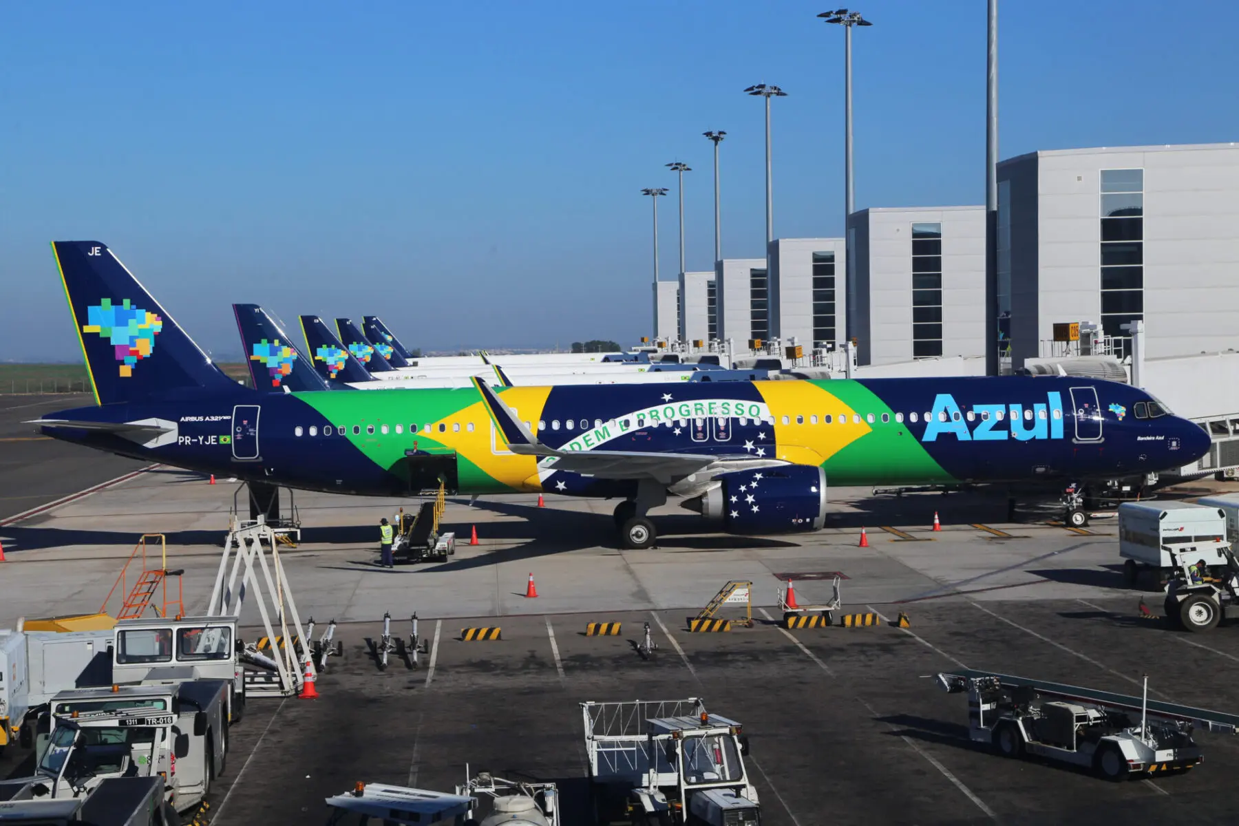 AZUL A321NEO BANDEIRA 2W Avião Azul com a bandeira do Brasil - Foto: Divulgação