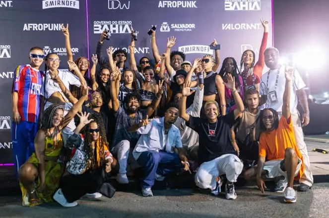 unnamed - 2024-01-18T102213.139 Jovens apoiados pelo projeto durante evento em Salvador, a ClickBus realizou o transporte de todos - Divulgação/Instagram: Perifa na Lista