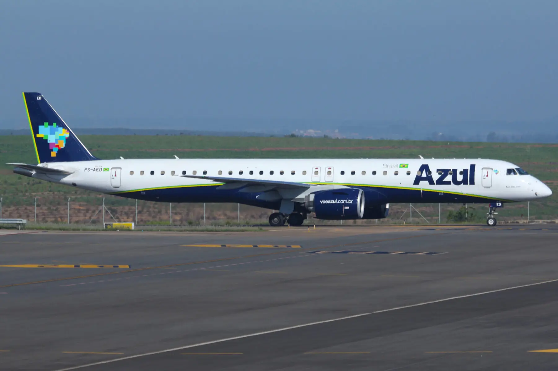 Os voos da Azul, entre Brasília-Belém, serão operados com aeronaves Embraer E2. Foto: Divulgação