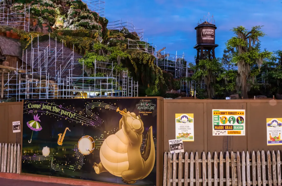 Tiana's Bayou Adventure abre neste verão norte-americano, no Walt Disney World Magic Kingdom, e levará os visitantes a uma aventura musical inspirada no filme  Tiana's Bayou Adventure abre neste verão norte-americano, no Walt Disney World Magic Kingdom, e levará os visitantes a uma aventura musical inspirada no filme